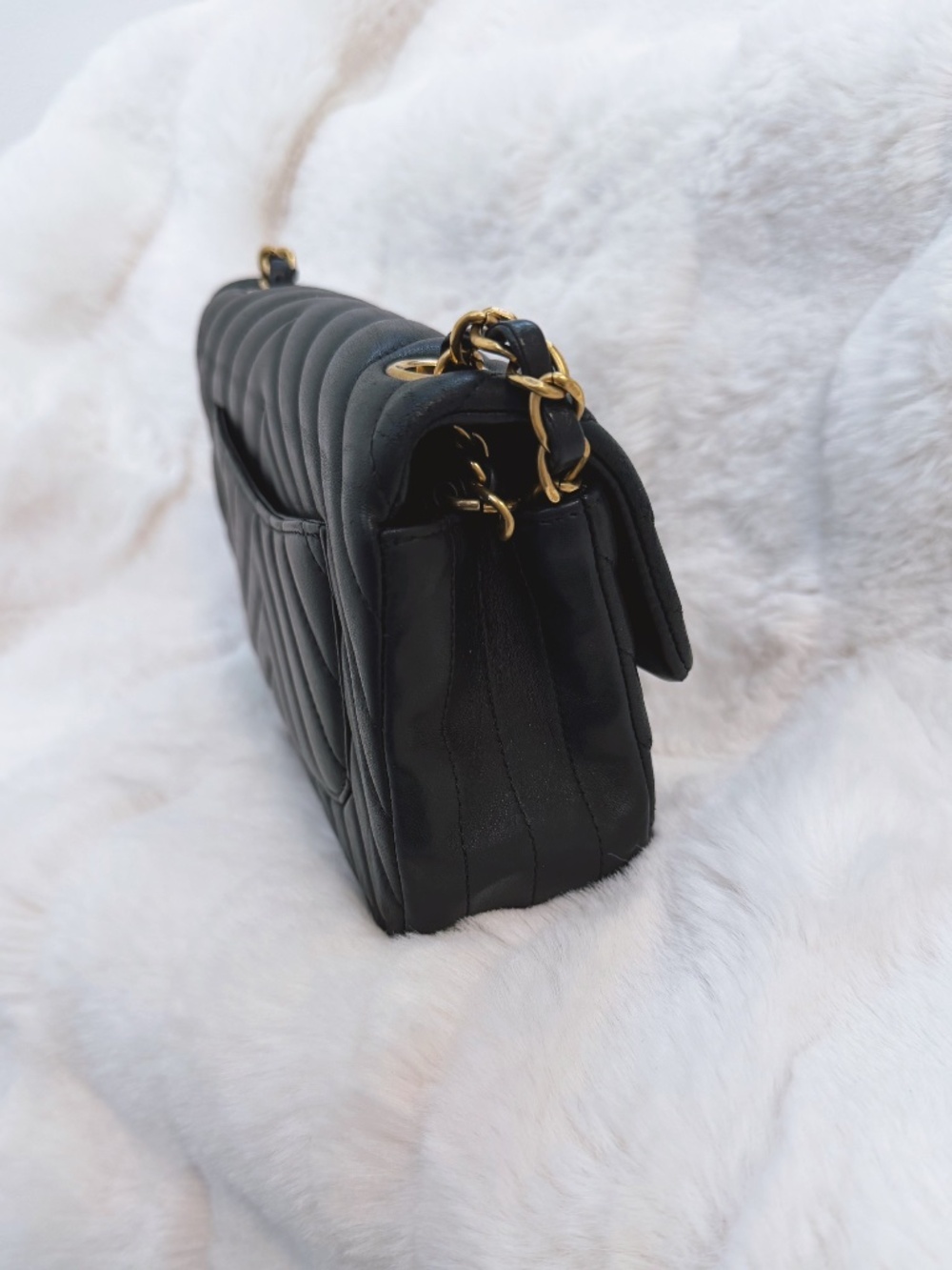 Chanel Mini Flap Bag - Picture 3 of 11